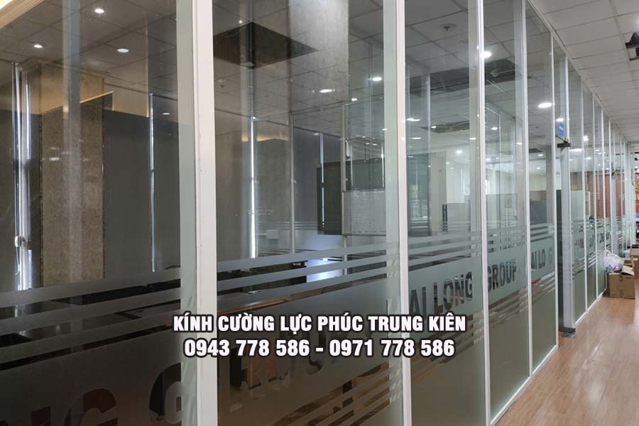 kính cường lực chống ồn